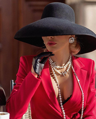 Why Elite Escorts Love to Live Fabulous 